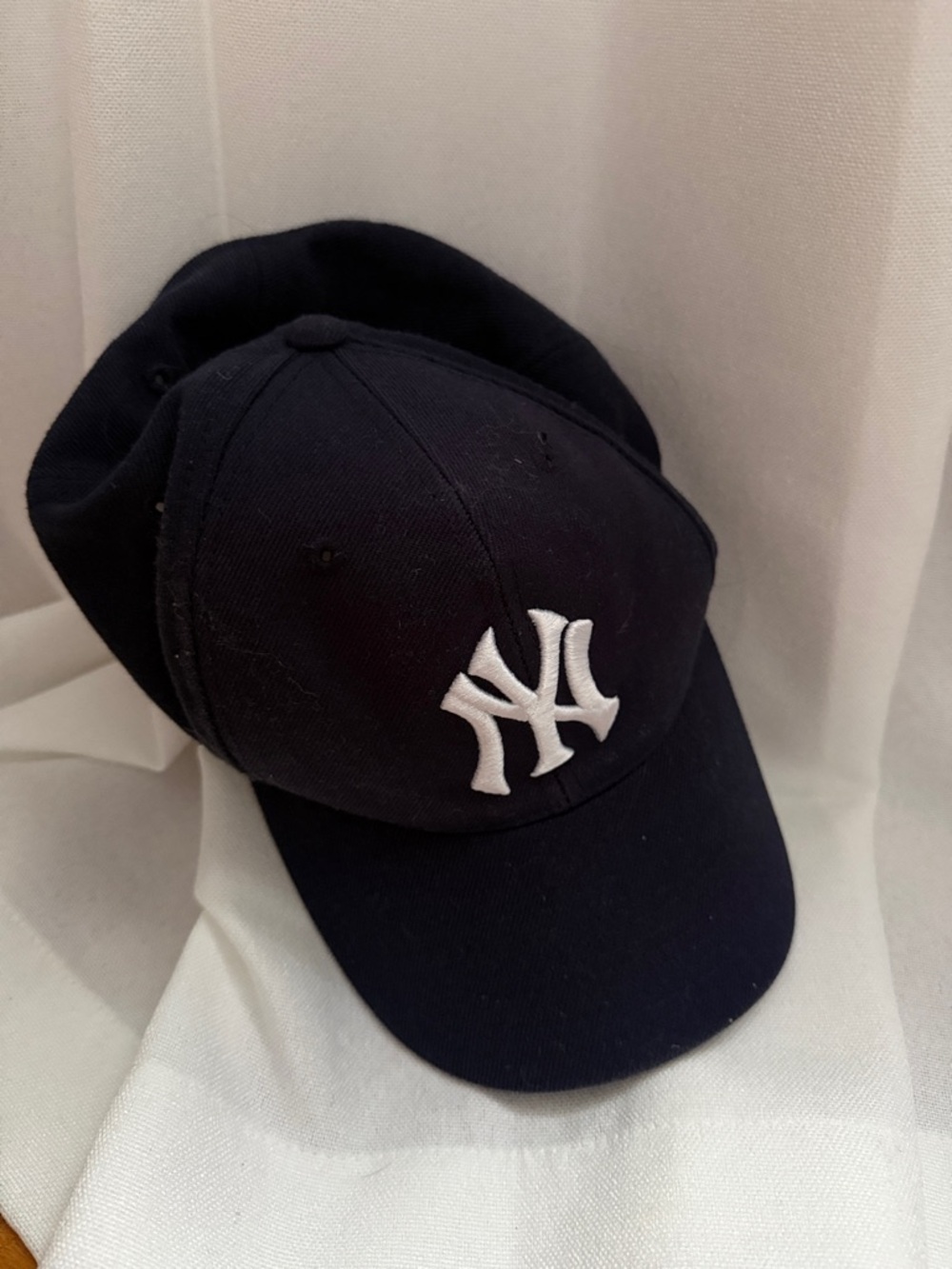 Vintage New York Yankees Navy Blue Cap with White Logo